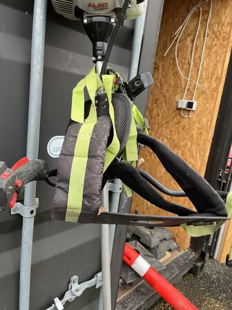 Buskrydder AL-KO BC 330 B Benzindrevet