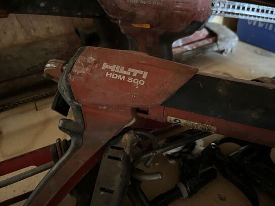 2 Stk. Klæbedispenser HILTI + Batterisæt, Varmepistol  m.m