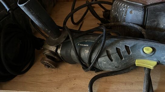 4 Boremaskiner, Sliber, 2 Vinkelsliber BOSCH + HILTI Inkl Transportkasse 