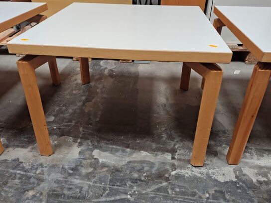 Sofabord  MAGNUS OLESEN