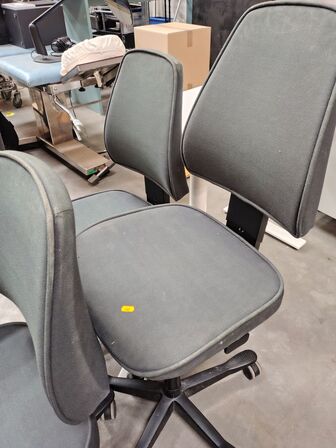 Fire Kinnarps kontorstole