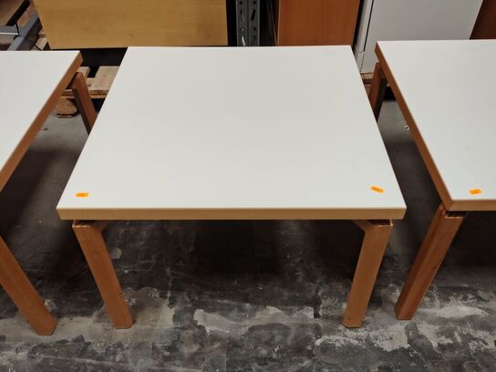 Sofabord  MAGNUS OLESEN