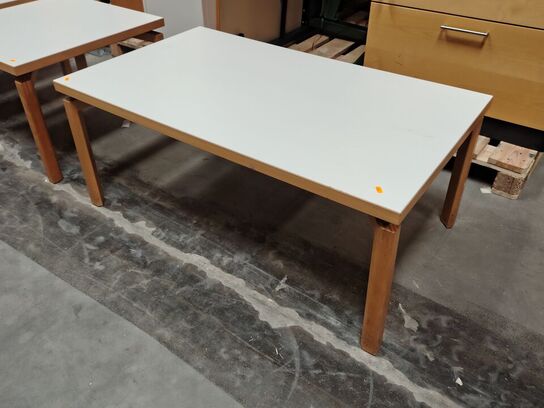 Sofabord  MAGNUS OLESEN