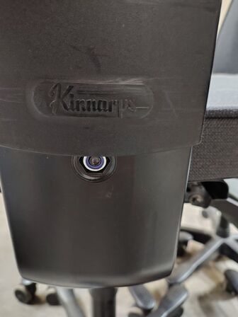 Fire Kinnarps kontorstole