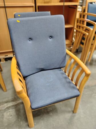 To stole  SCHOU ANDERSEN