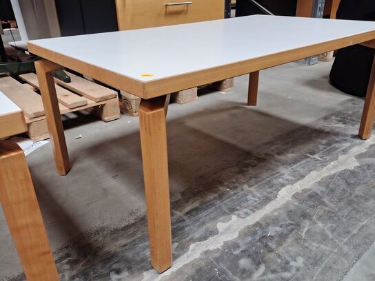 Sofabord  MAGNUS OLESEN