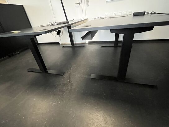 To hæve/sænkeborde. 