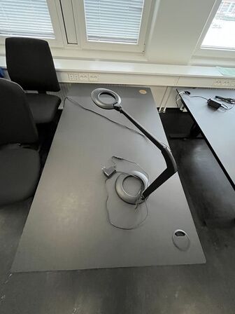 To hæve/sænkeborde. 