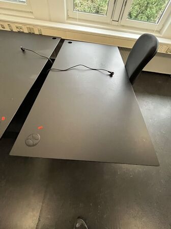 To hæve/sænkeborde. 