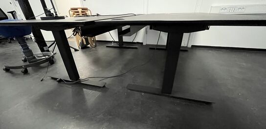 To hæve/sænkeborde. 