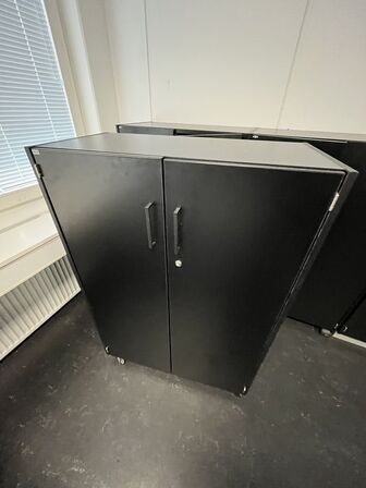 Fire kontorskabe, assorterede