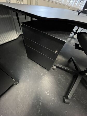 To hæve/sænkeborde. 