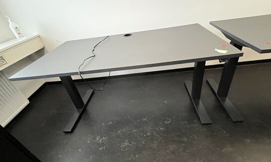 To hæve/sænkeborde. 
