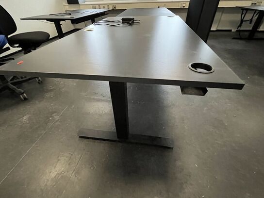 To hæve/sænkeborde. 