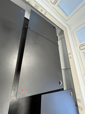 Fire hæve/sænkeborde. 