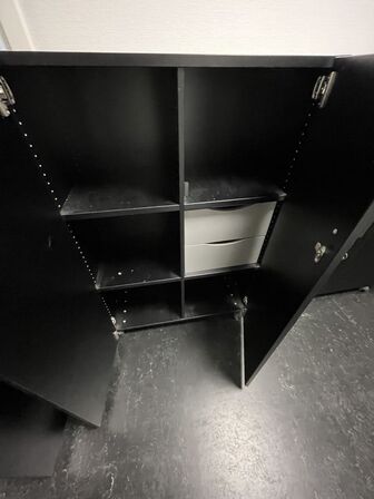 Fem kontorskabe, EFG 