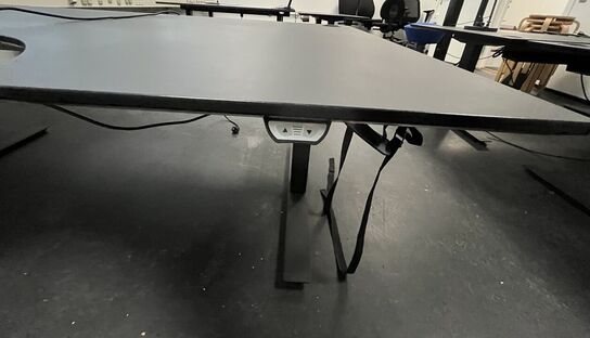 To hæve/sænkeborde. 