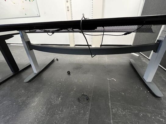 To hæve/sænkeborde. 