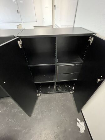 Fire kontorskabe, EFG 