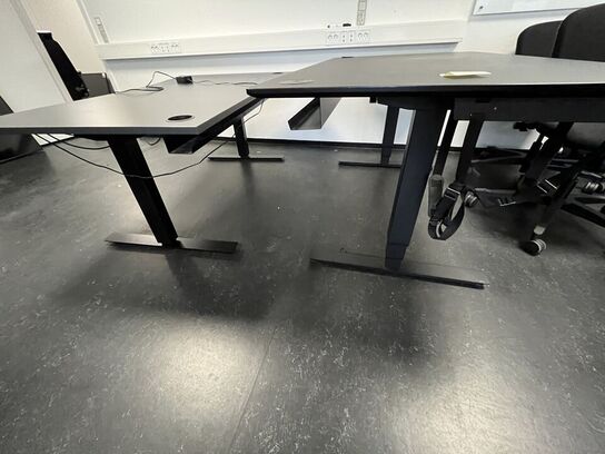 To hæve/sænkeborde. 