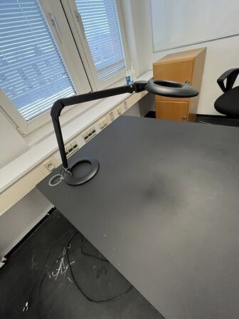 Tre hæve/sænkeborde. 