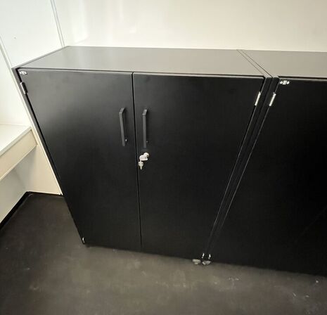 Fire kontorskabe, EFG 