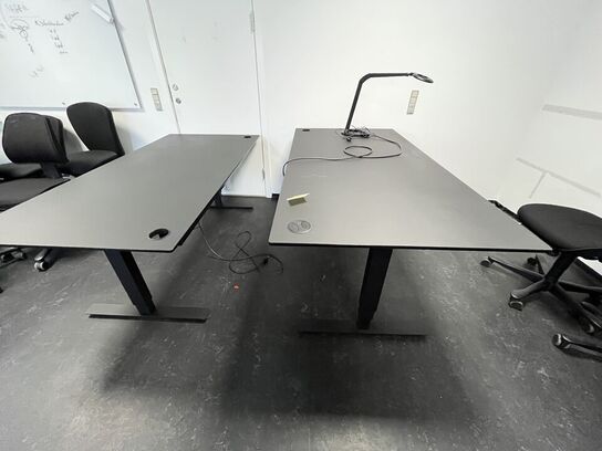 To hæve/sænkeborde. 