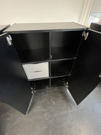 Fire kontorskabe, EFG 