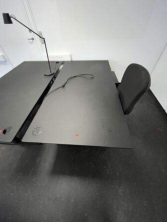 To hæve/sænkeborde. 