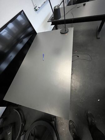 Fire hæve/sænkeborde (to modeller).