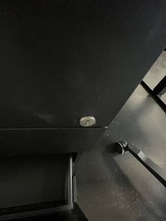 To hæve/sænkeborde. 