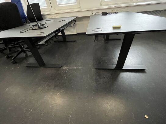 To hæve/sænkeborde. 