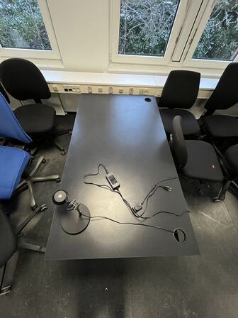 To hæve/sænkeborde. 