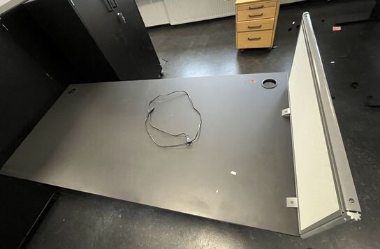 To hæve/sænkeborde. 