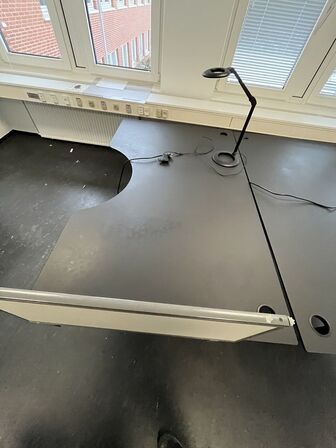 To hæve/sænkeborde. 