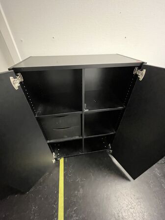 Assorterede kontorskabe