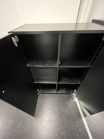 Fire kontorskabe, EFG 