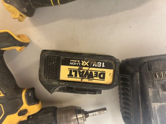 DEWALT Multicutter DCS355 & DEWALT Slagboremaskine DCD709