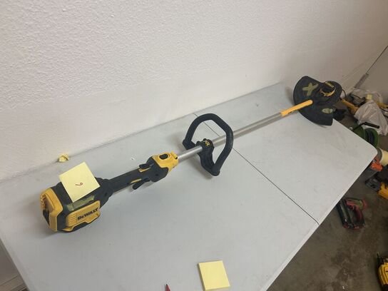 DEWALT Græstrimmer DCM561