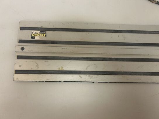 DEWALT Dyksav DWS520 med skinne