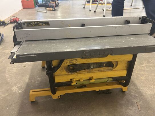 DEWALT Bordrundsav DW745