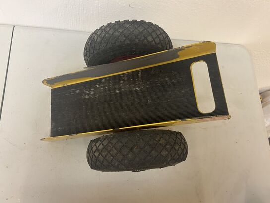 RAVENDO Pladehund TW200