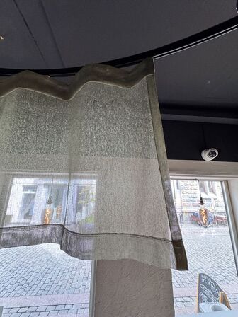 Gardiner, Støvet grøn, Let gennemsigtig
