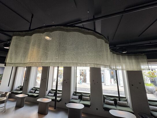 Gardiner, Støvet grøn, Let gennemsigtig