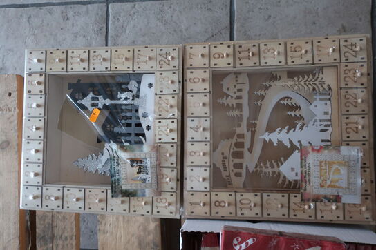 2 stk. julekalendere samt servietter