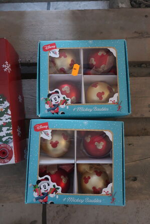 Julepynt samt servietter