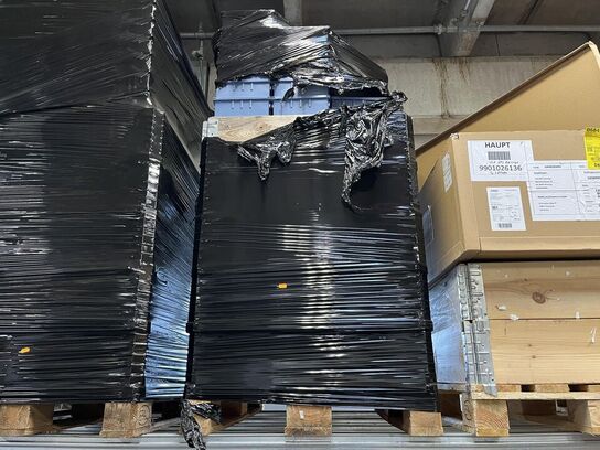 Palle ramme med lagerinventar