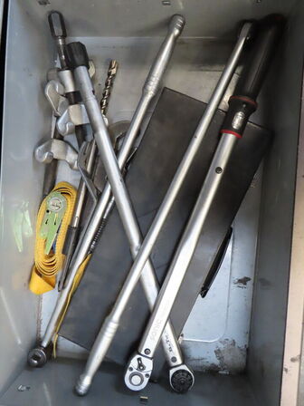 Værktøjsvogn med indhold