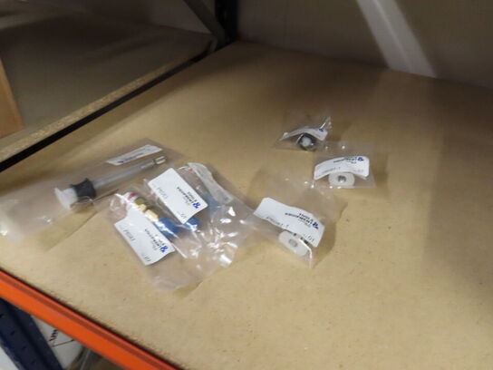 Stort parti sikaflex og tilsætningsstoffer