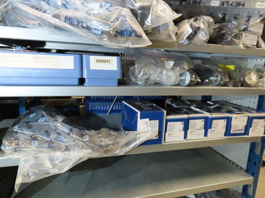 12 fag med vandpumper og kit